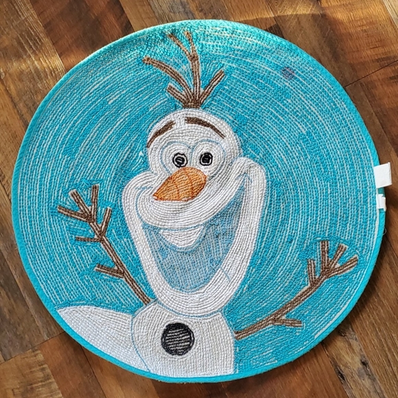 SOLD!! OLAF !! Frozen Area Decorative Rug - Picture 4 of 8